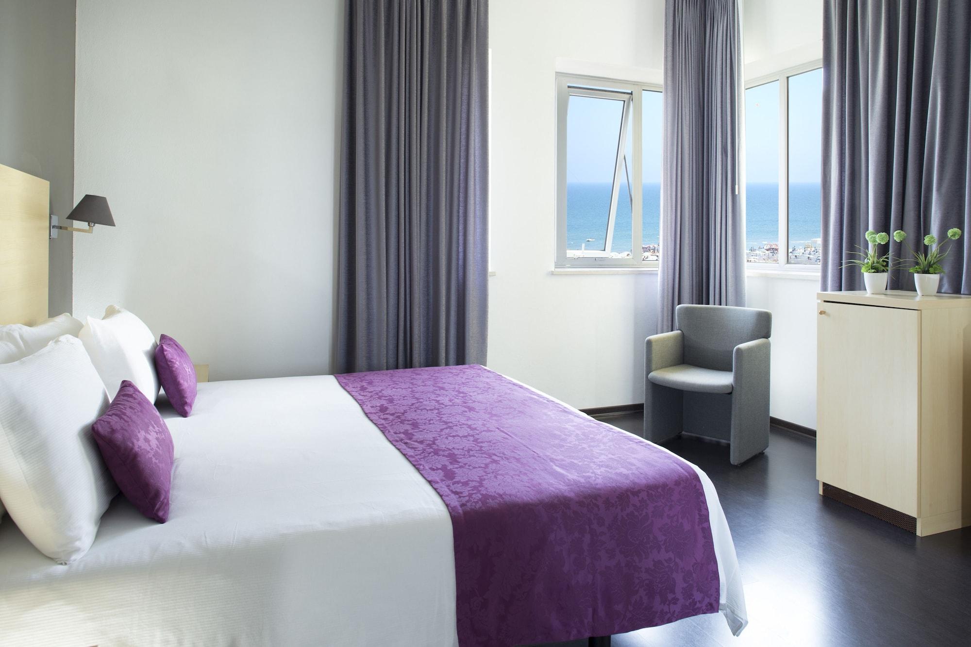 Club Meeting Hotel Римини Екстериор снимка