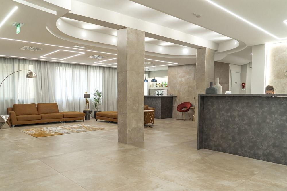 Club Meeting Hotel Римини Екстериор снимка