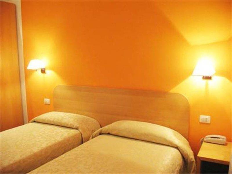 Club Meeting Hotel Римини Екстериор снимка