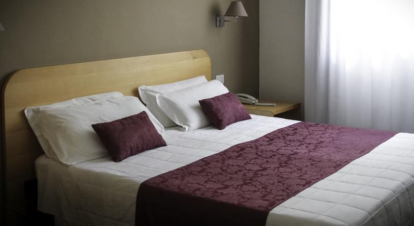 Club Meeting Hotel Римини Екстериор снимка
