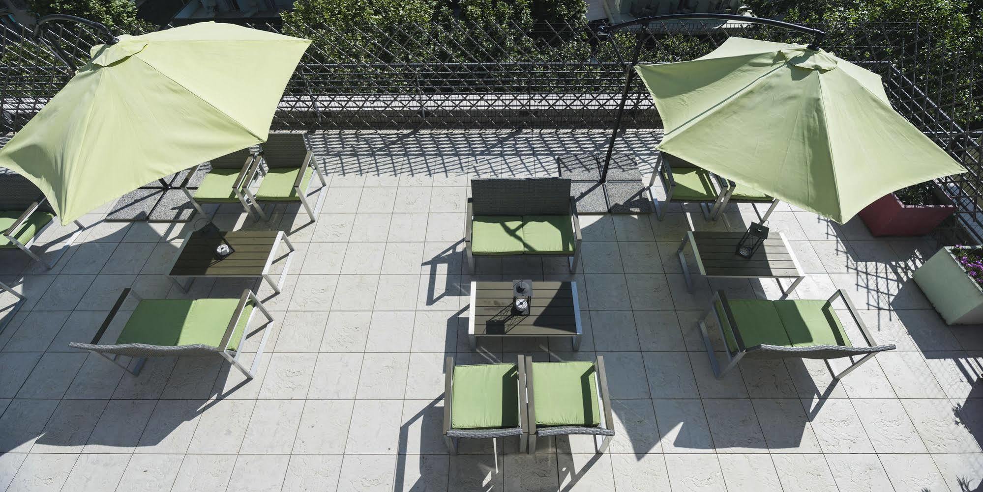 Club Meeting Hotel Римини Екстериор снимка